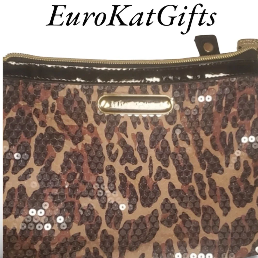 Betsey Johnson Animal Sequin Make Up Cosmetic Wristlet Bag rounded Pre Loved